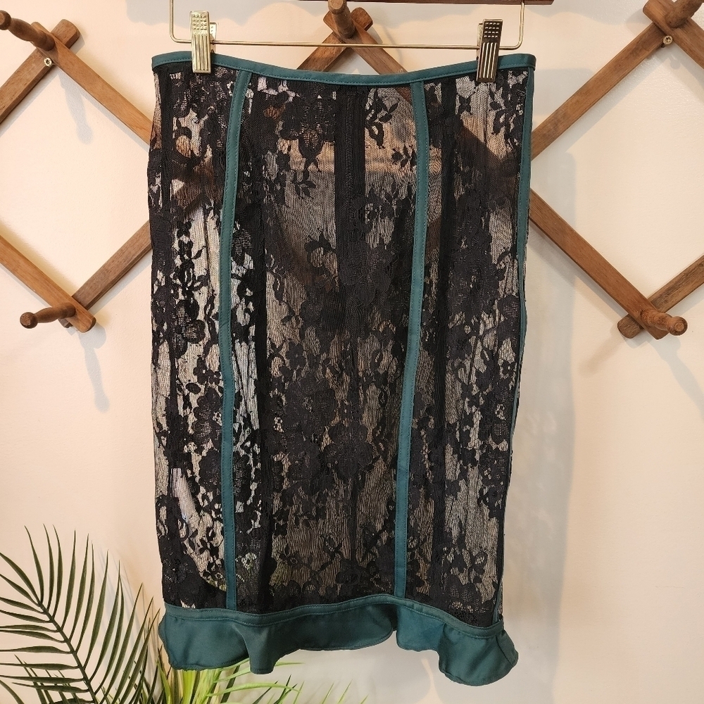 House of CB London Sheer Black Lace Skirt Size Small Evergreen Ruffle Trim - Picture 4 of 10